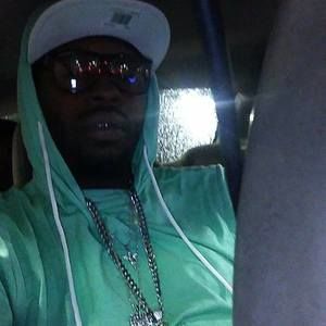 Meet your Posher, Carlos